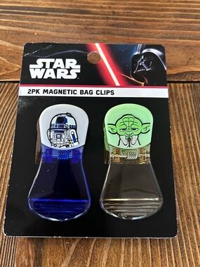 Star Wars R2-D2 Blue & Yoda Green Magnetic Bag Clip Set